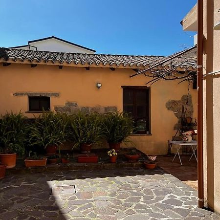 Sardegna: Mare E Montagna Iun R0346 Apartamento Oliena Exterior foto