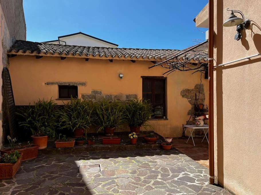 Sardegna: Mare E Montagna Iun R0346 Apartamento Oliena Exterior foto